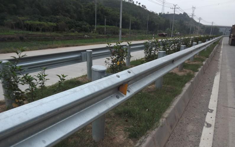高快公路护栏
